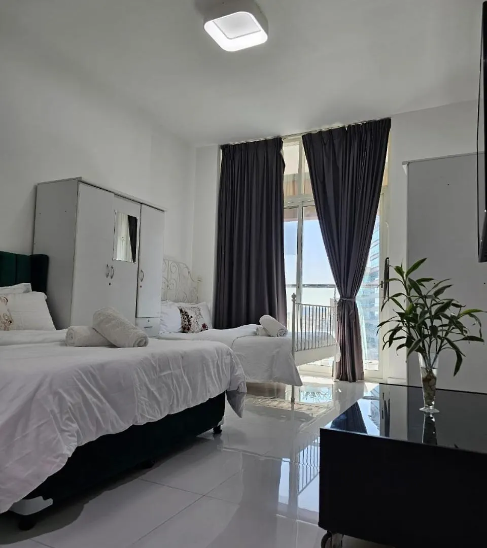 Apartment Dubai Silicon Oasis Staycation