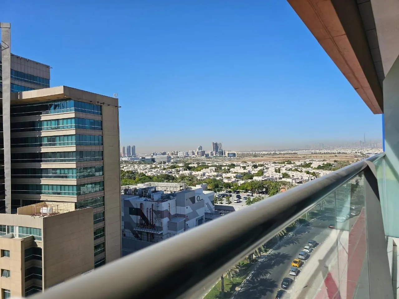 Apartment Dubai Silicon Oasis Staycation